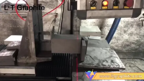 Manufacture of Durable Isotropic Graphite Vacuum Furnace Accessories